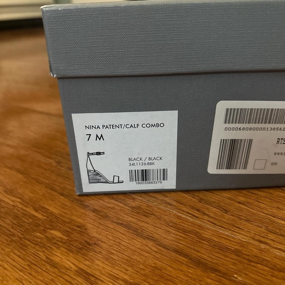 BRAND NEW
aquatalia black strap wedge heels 
size 7 - Picture 5 of 5